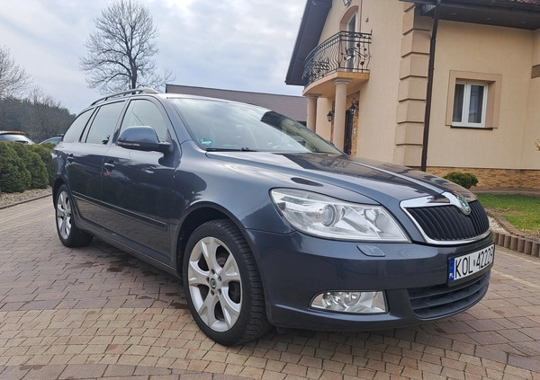 Skoda Octavia cena 29900 przebieg: 185000, rok produkcji 2011 z Wolbrom małe 232